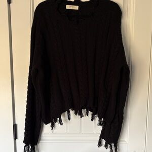 A Besutiful Soul Black Distressed Hem Sweater